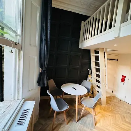 Trio'S Haven In Portebello Road London Exterior photo