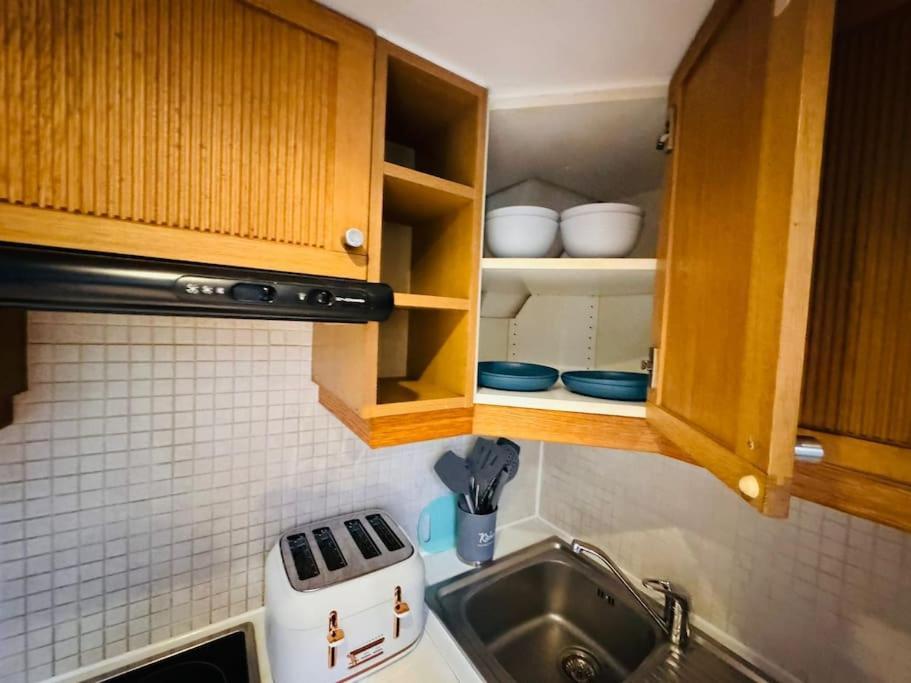 Trio's Haven In Portebello Road Apartment